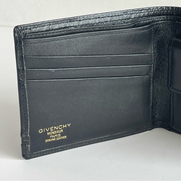 Givenchy Bi fold Black Men’s Wallet . Original - Picture 5 of 14